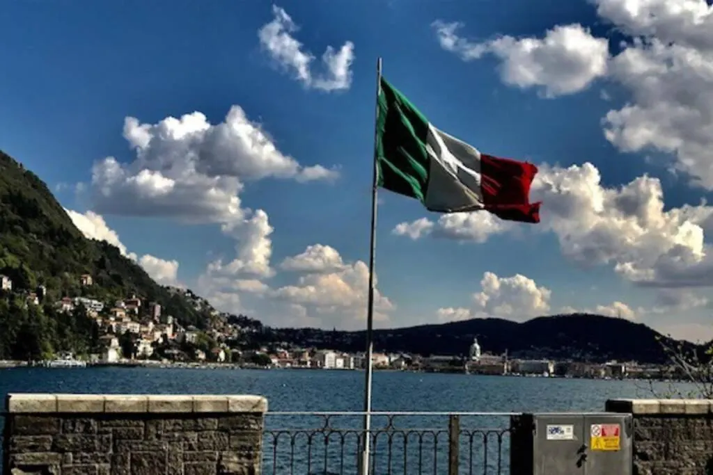 Como, Accogliente Mansarda Nel Verde Le Balze Apartment Tavernerio